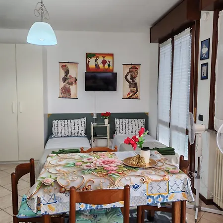 Casa Angela Lägenhet Parma
