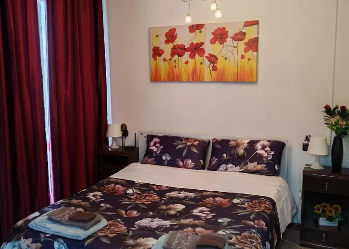 Casa Angela פארמה